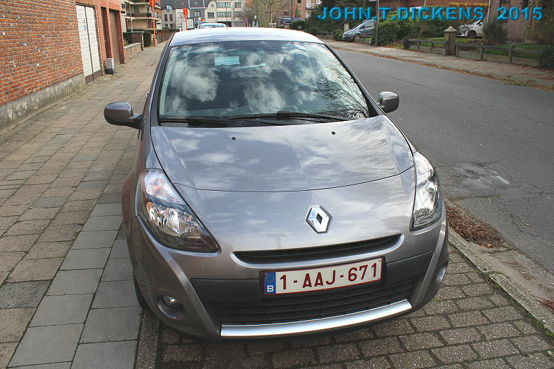 RENAULT CLIO  [ 18 NOVEMBER 2015 ]